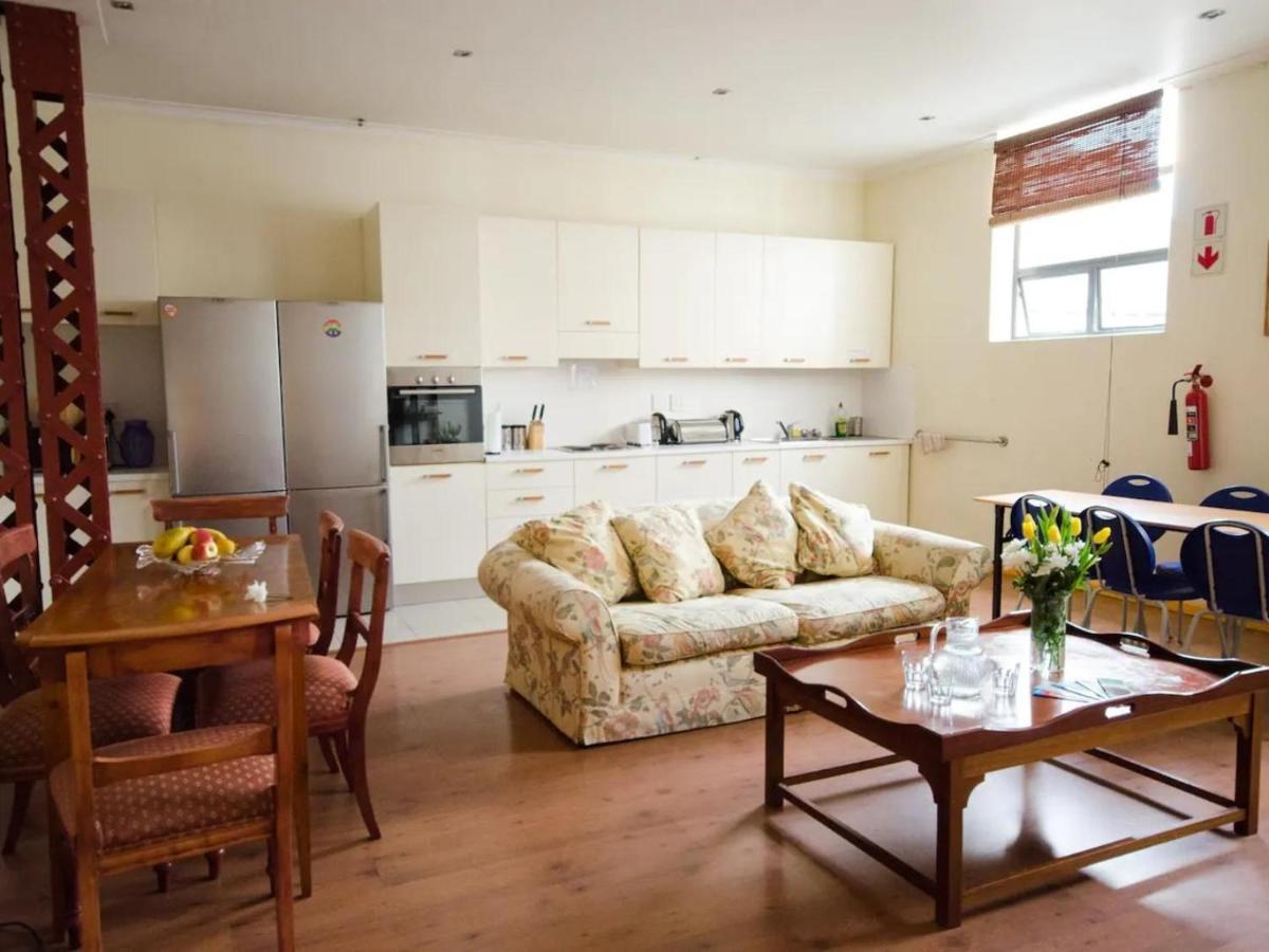 Scalabrini Accommodation เคปทาวน์ ภายนอก รูปภาพ