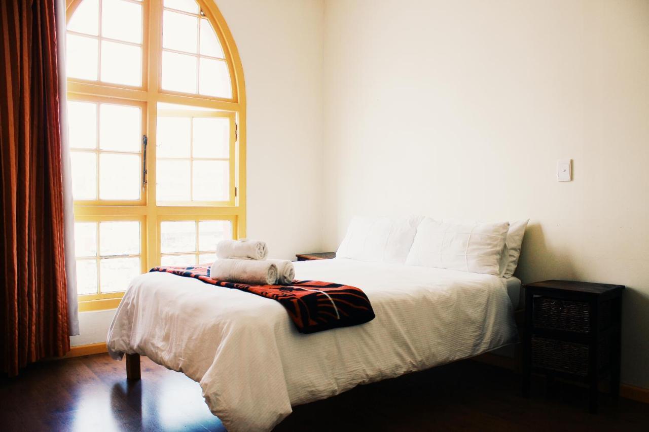Scalabrini Accommodation เคปทาวน์ ภายนอก รูปภาพ